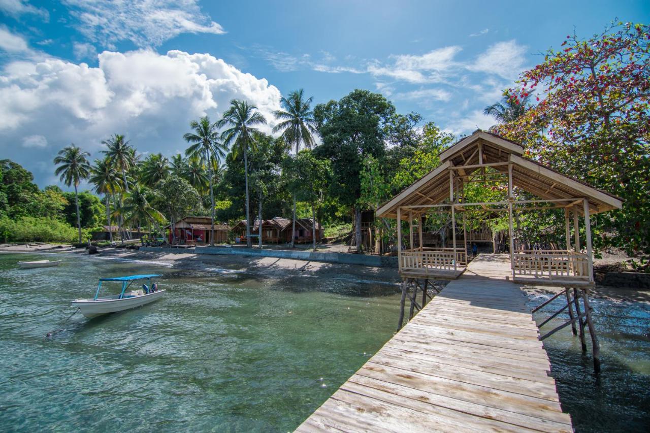 Pristine Paradise Dive Resort - Togean Islands, Una Una Pulau Unauna Экстерьер фото