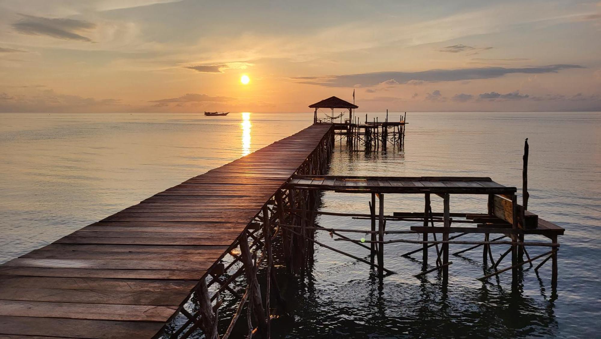 Pristine Paradise Dive Resort - Togean Islands, Una Una Pulau Unauna Экстерьер фото