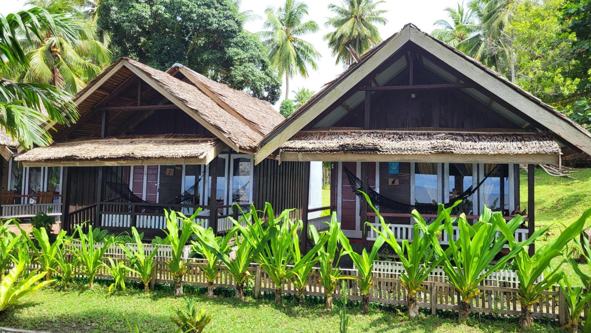 Pristine Paradise Dive Resort - Togean Islands, Una Una Pulau Unauna Экстерьер фото